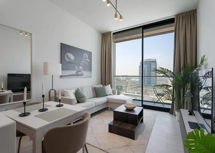Luxe Comfort 1Br In Binghatti Venus-05