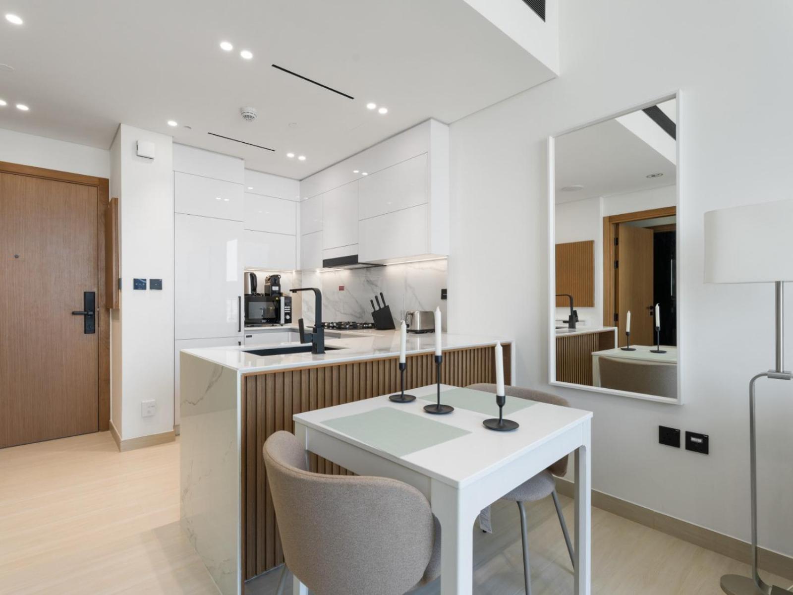 Luxe Comfort 1br In Binghatti Venus-05 Apartment Dubai