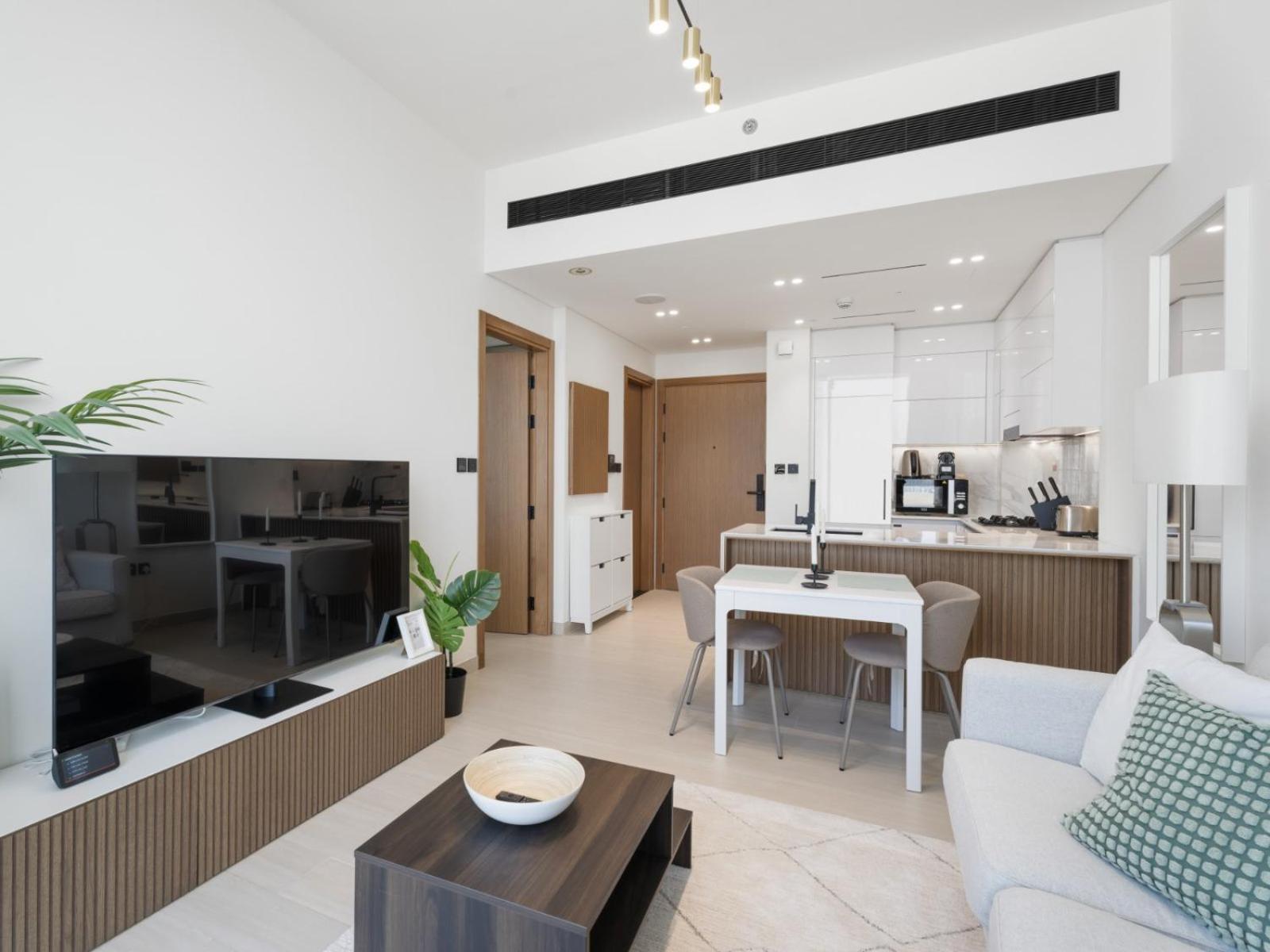 Luxe Comfort 1br In Binghatti Venus-05